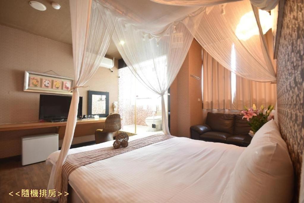 Sun Moon Love Hotel Nantou Экстерьер фото