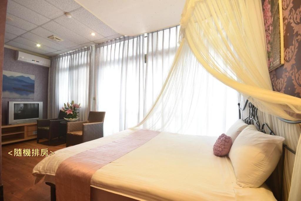 Sun Moon Love Hotel Nantou Экстерьер фото